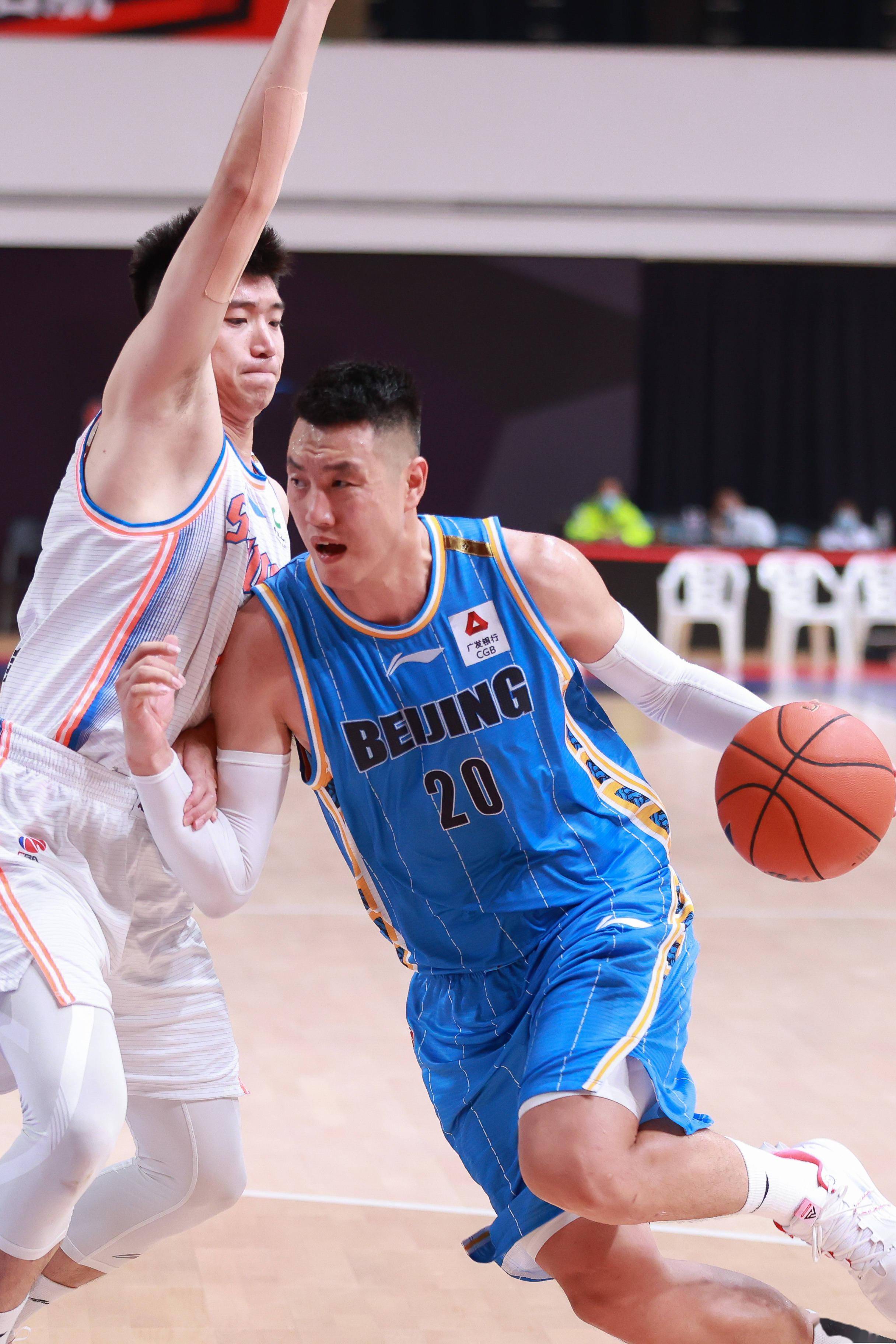 正是这种坚 正是这种坚